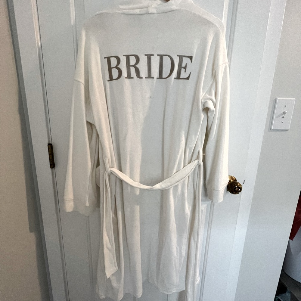 Six Stories Bride Robe